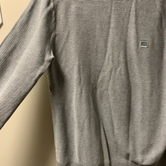 Bench Longsleeve size small - Picture 5 of 8